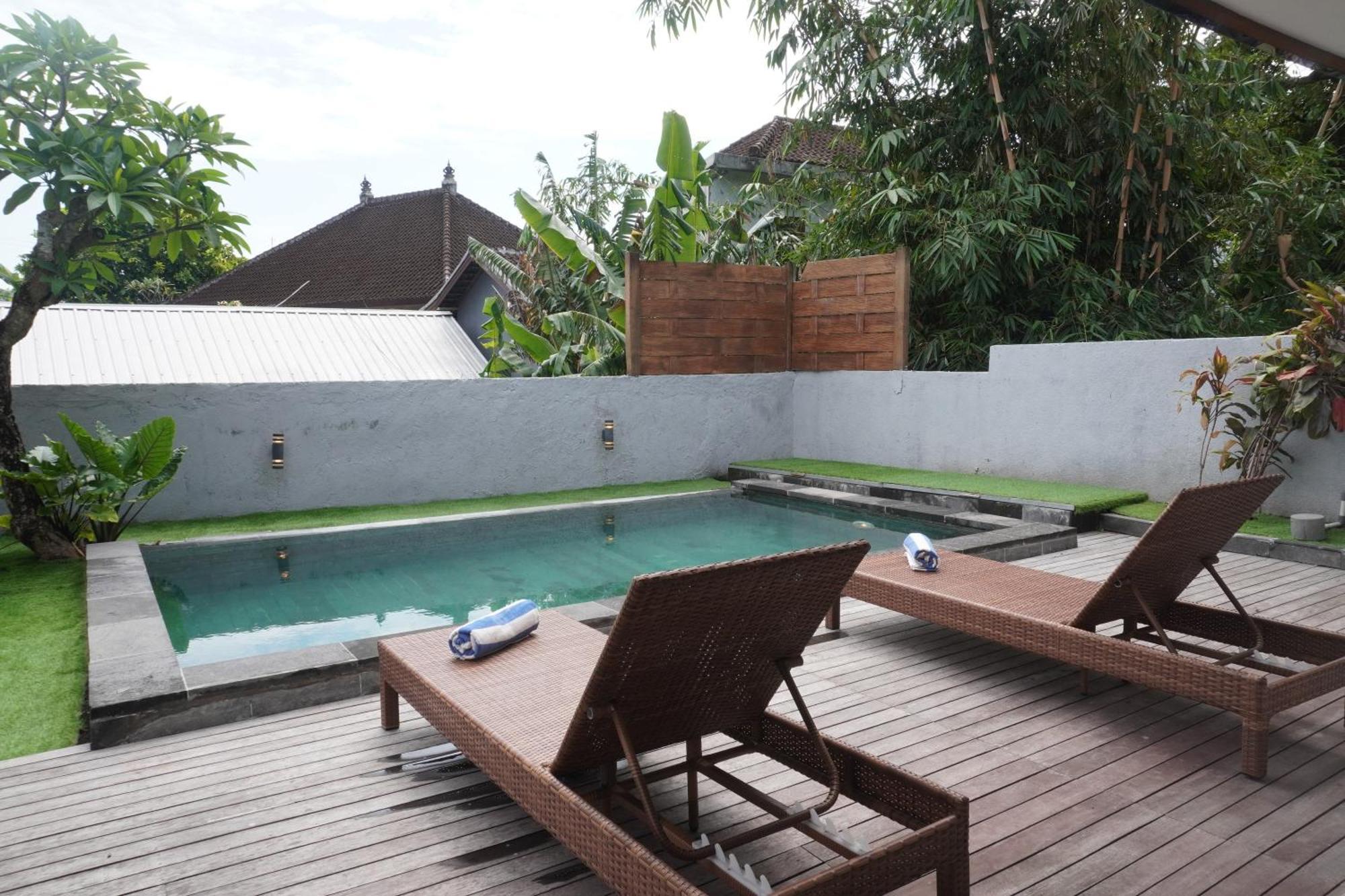 Villa The Lumbung Wood *